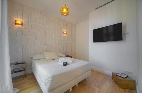 Cannes Villa | FRGK "Villa Pont Saint-Victor Piscine Privée 4 Chambres Cannes"