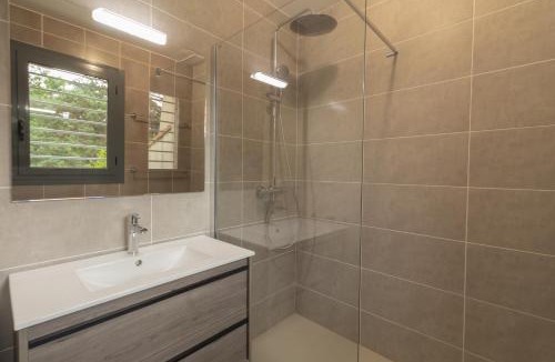 Caissargues Villa | BaliBoHome, New, villa décor, close to Nîmes