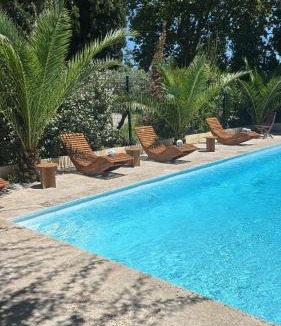 Avignon Apartment | Villa provencale chic avec piscine privee