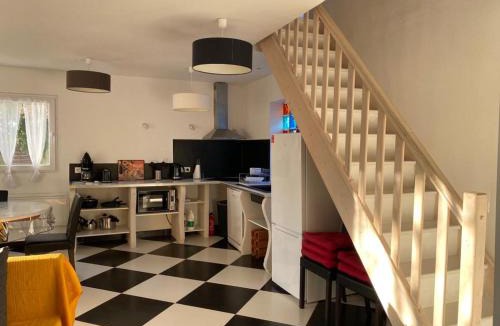 Balaruc-les-Bains Villa | Charmant Villa T4 avec Jardin Privé