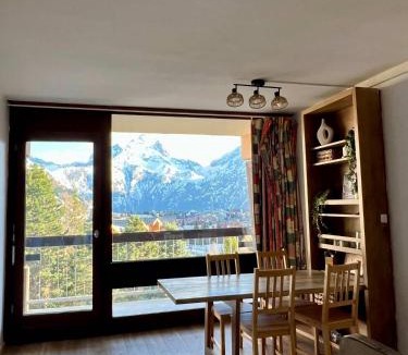 Les Deux Alpes House | Cozy nice chalett at foot of slopes