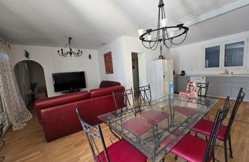 Bedarrides Villa | Villa Lavande proche Avignon