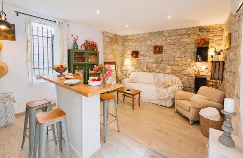 Avignon City Centre Apartment | La Verrière du Chapeau Rouge - Entièrement climatisé