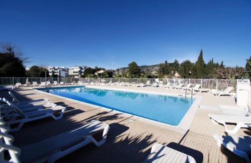 Mandelieu-La-Napoule Apartment | Les Suites de Robinson 07 - Standing Presta