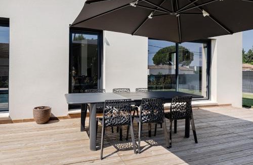 Violes Apartment | Villa d exception idéal famille et groupe d amis