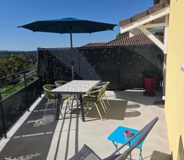 Clonas-sur-Vareze House | Studio Belle Vue