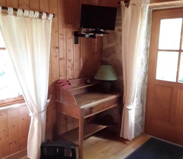 Le Chambon-sur-Lignon Bed & Breakfast | L'AUBERGE CHEZ LEON