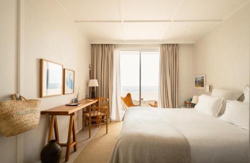Le Dramont Hotel | Les Roches Rouges, a Beaumier hotel