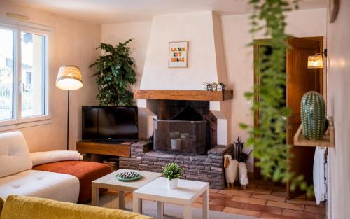 Millau Apartment | Le nid des ailes piscine jardin parking centre-ville