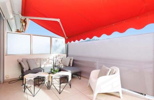 Cannes City Centre Apartment | XXL 2 beds with XXL terrace next to Martinez Hotel