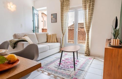 La Garde Apartment | Casa Amore - Bas de Villa avec Terrasse proche des Plages