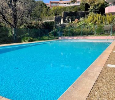 Bastide Giraud Apartment | 1 bedroom apartment with pool and private parking French Riviera