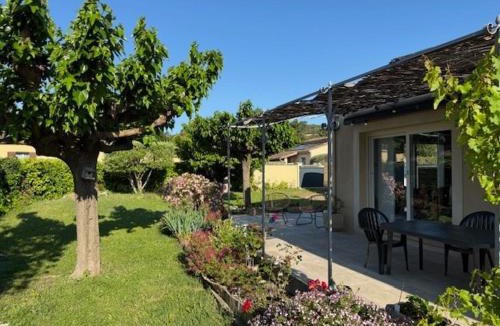 Le Thor Villa | Maison Sybel Spacieuse 80 m2 Parking Jardin Clim Kara Services