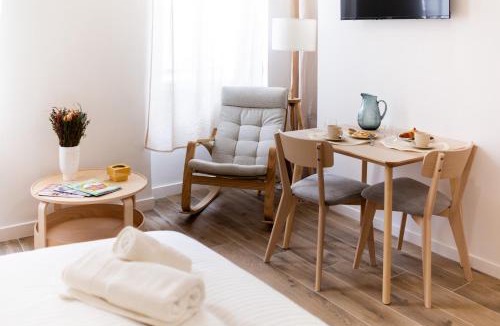 Prefecture Apartment | Maison Sylvabelle - Confort d'exception - Quartier des Antiquaires -