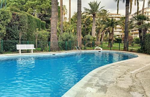 Cannes Apartment | Terrasse vue mer, proche plages, piscine 258L TVLV