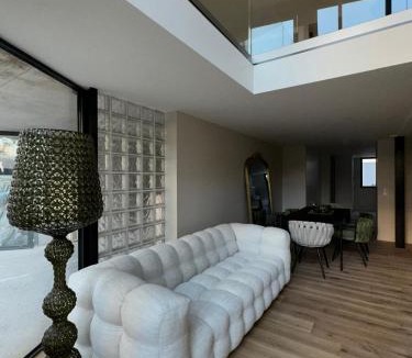 Le Suquet Apartment | Cannes Duplex Villa Terrace Parking Near Palais & Beach