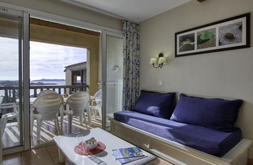 Six-Fours-les-Plages Apartment | Apartment Les Rivages de Coudoulière-27 by Interhome