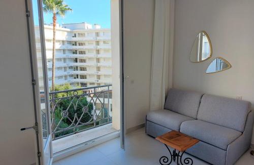 Cannes City Centre Apartment | Palais Miramar - Cannes Croisette - Across the Beach - Next to Carlton Hotel
