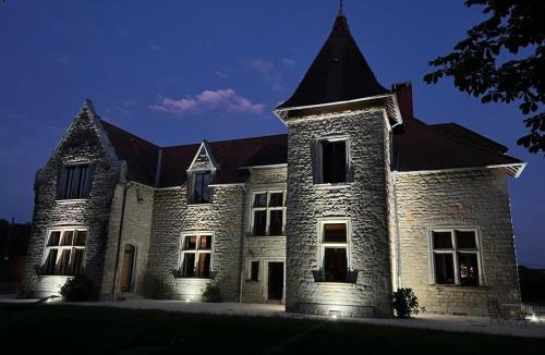 Saint-Clair-de-la-Tour House | Chambres au Château du Mouillat