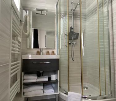 Cannes City Centre Hotel | Hotel Lutetia