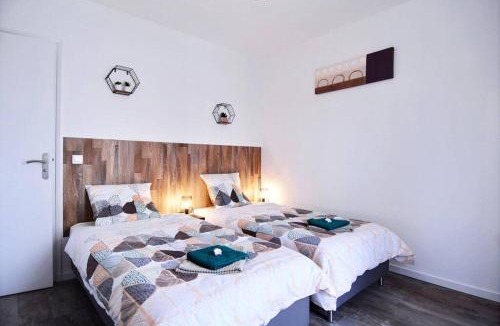 La Joliette Apartment | LE GRAND JOLIETTE - Aperçu mer - 2 balcons - Idéal Groupes - by experienceimmo