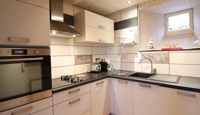 Gite Neuvéglise-sur-Truyère-Sériers, 4 bedrooms, 6 persons