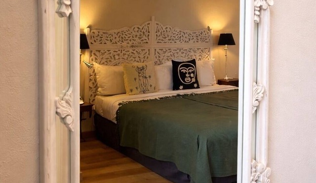 Irin Hotel