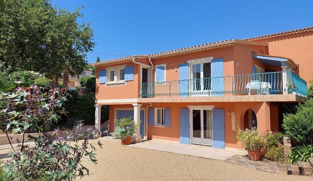 Bright House in Sainte-Maxime with Private Pool