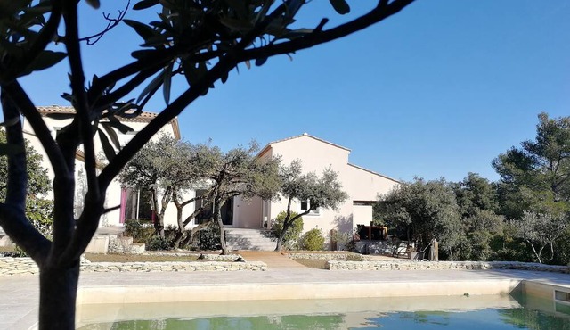 Nice and spacious villa between Nîmes and Uzès