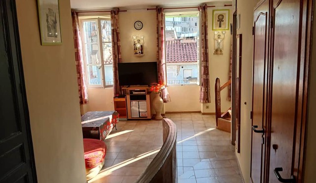 Apartment 'Loft Americain Centre Ville' with Wi-Fi