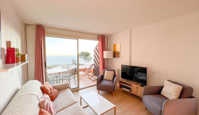 Théoule: NEW ! Splendid sea view apartment, swimming pool residence