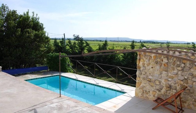 MAS IN FULL PROVENCAL NATURE WITH SECURE POOL