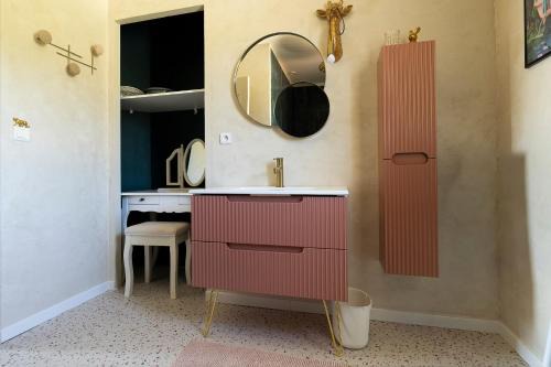 Villa avec piscine proche d'Avignon
