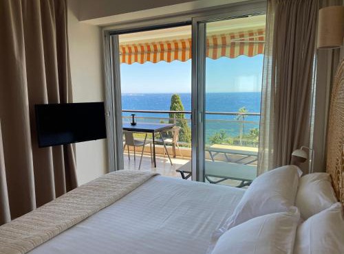 Super Cannes Sea Side