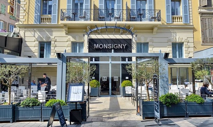 Vernier Hotel | Hotel Monsigny
